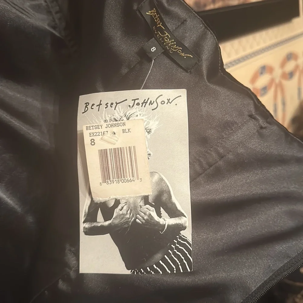NWT Betsey Johnson cocktail Dress - Size 8 - Picture 3 of 4